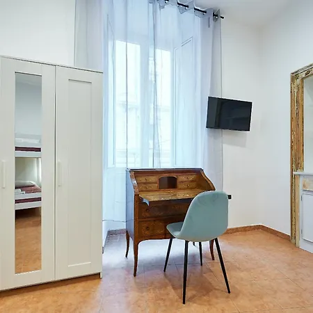 Casa Nazionale 204 *